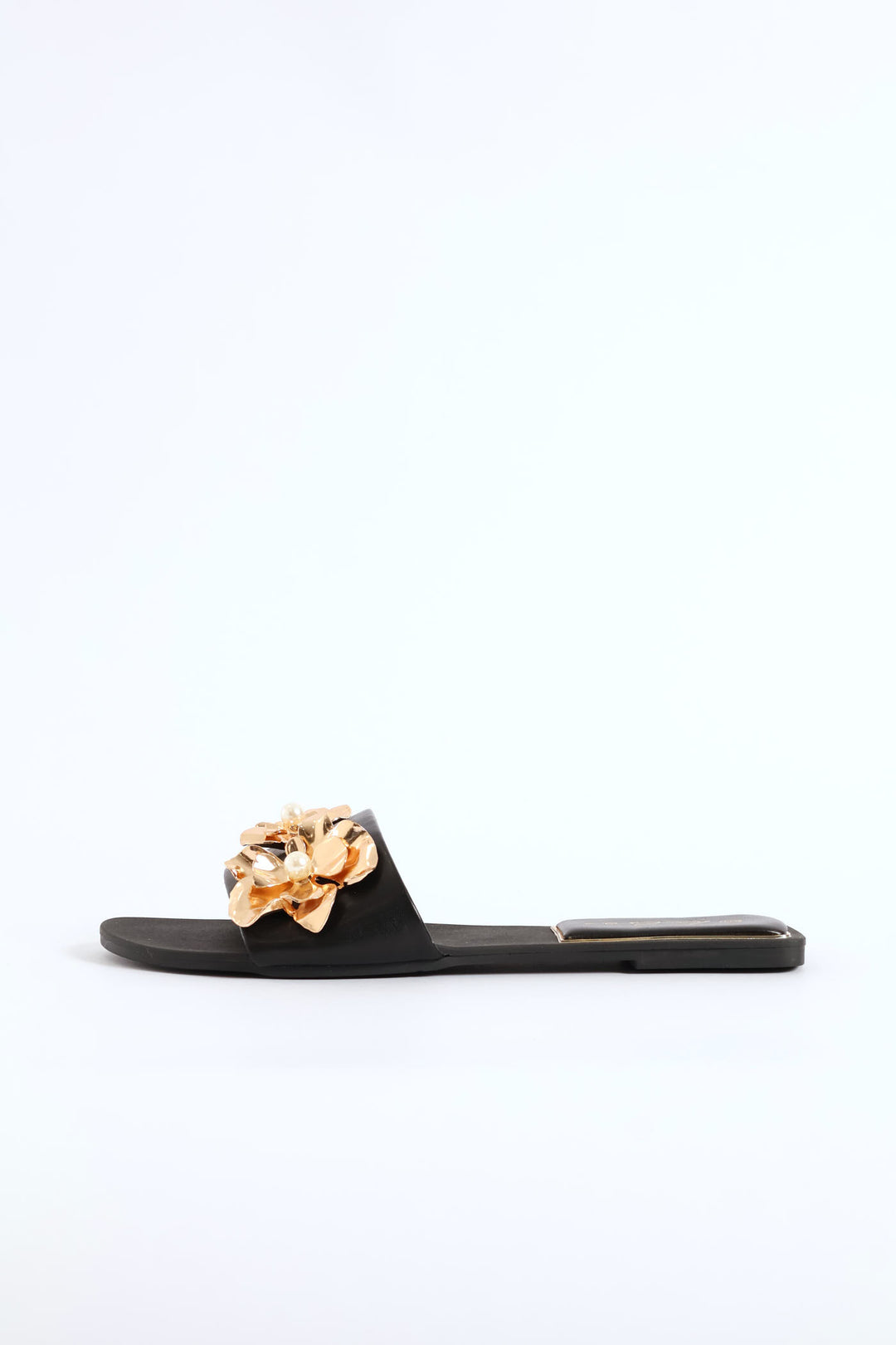 Flower Trim Single Band Sandal - Black