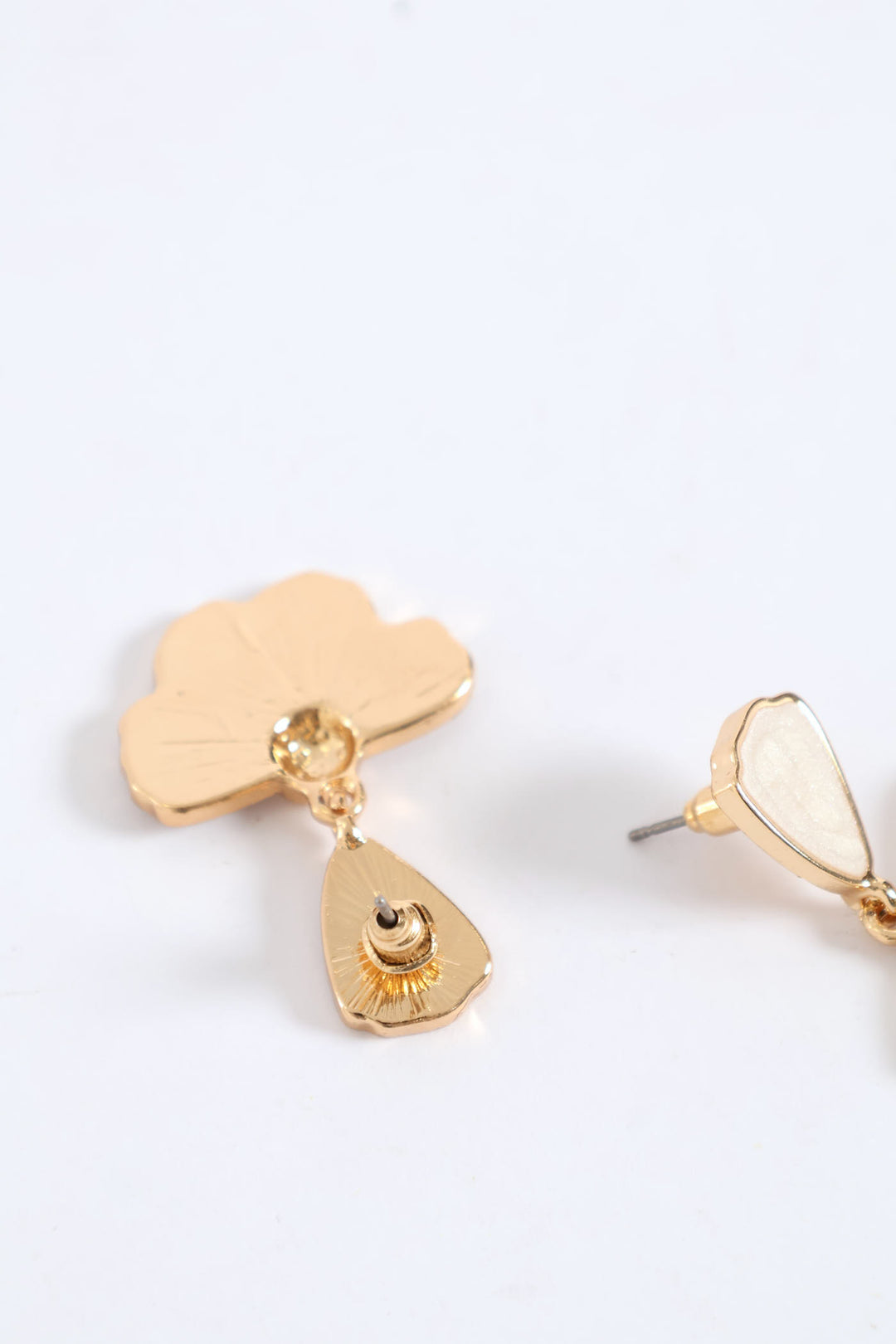 Enamel Petal Drop Earring - Gold