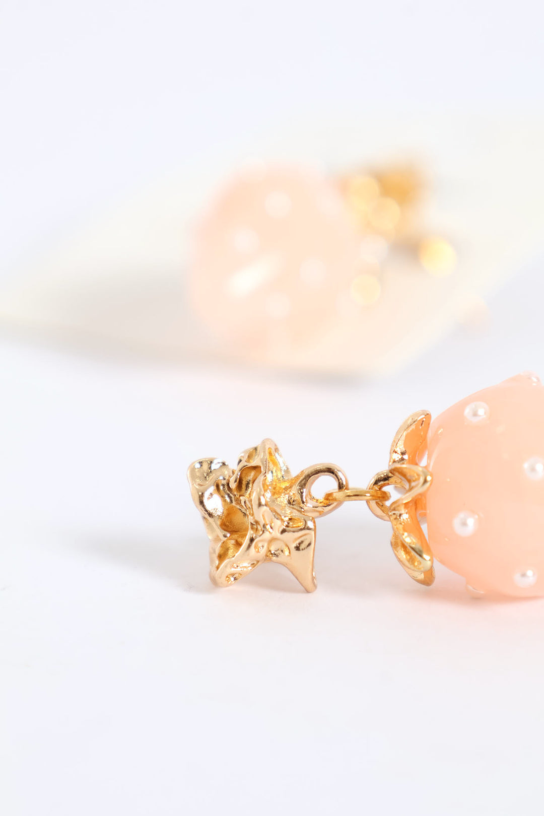 Strawberry Earrings - Light Pink