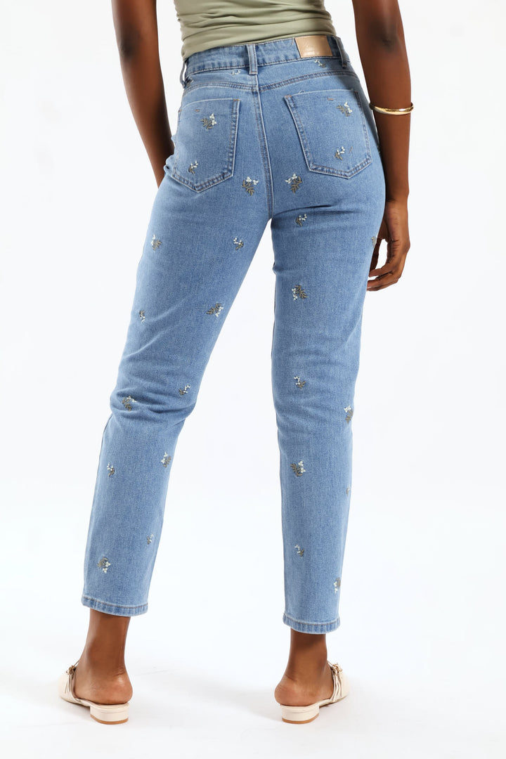 Hi-Rise White Daisies Print Embroidered Mom Jeans - Light Wash