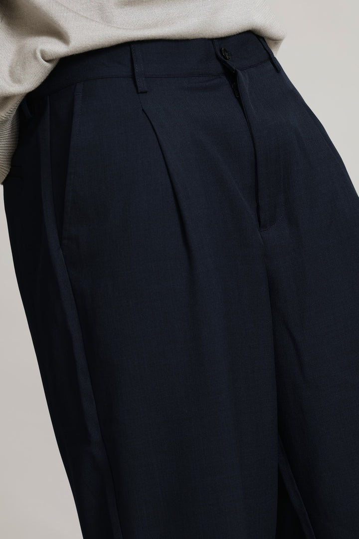 Relaxed Pleated Trouser - Navy