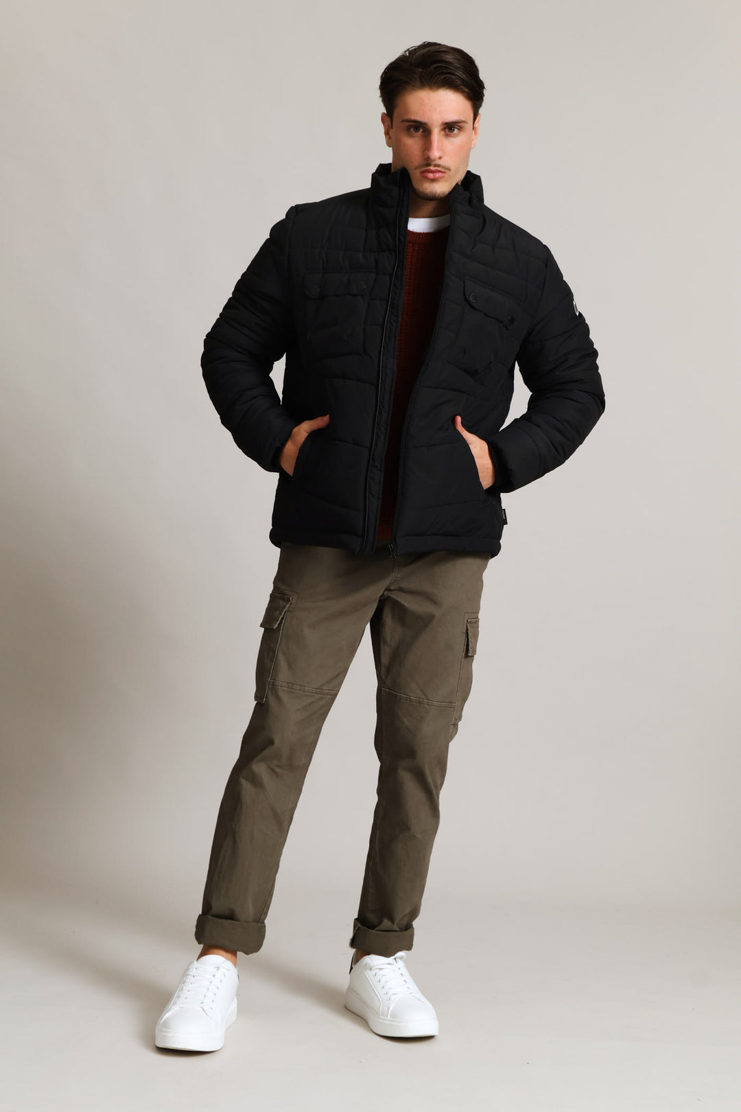 Black Funnel Cargo Pocket Padded - Black