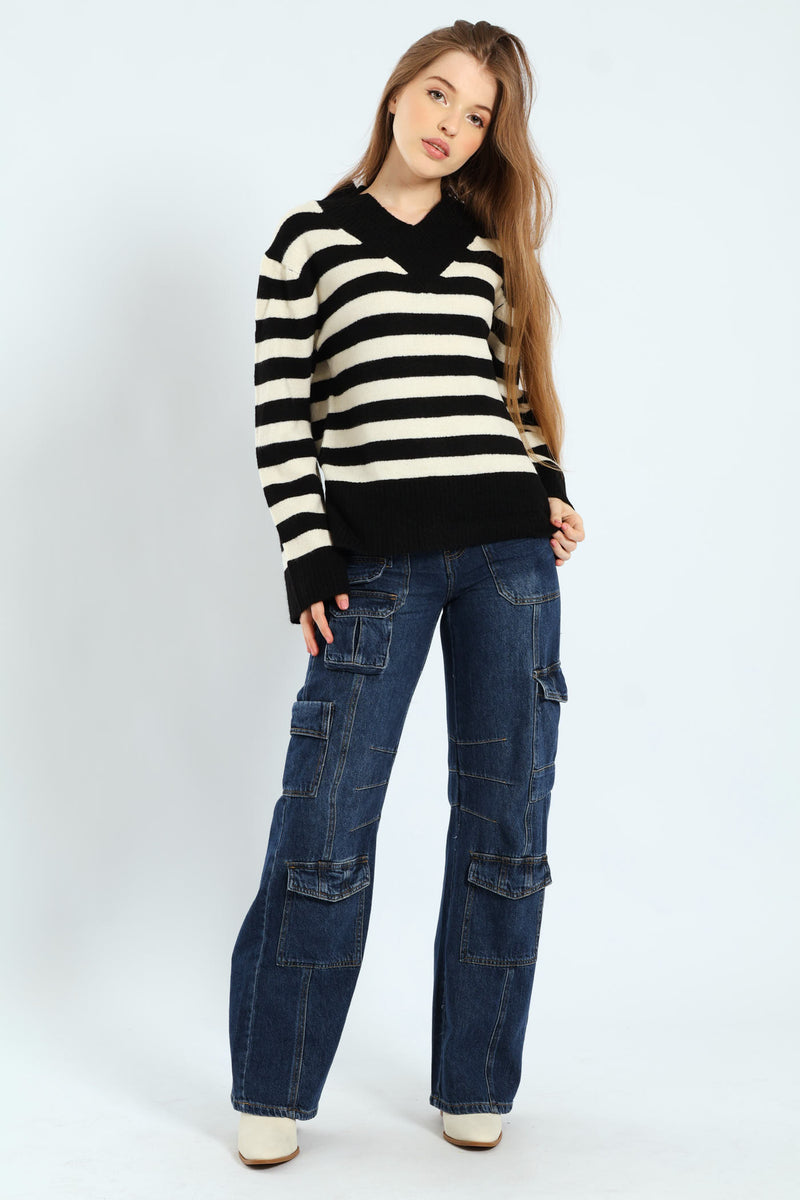 V-Neck Boxy Stripe Pullover - Black/Cream
