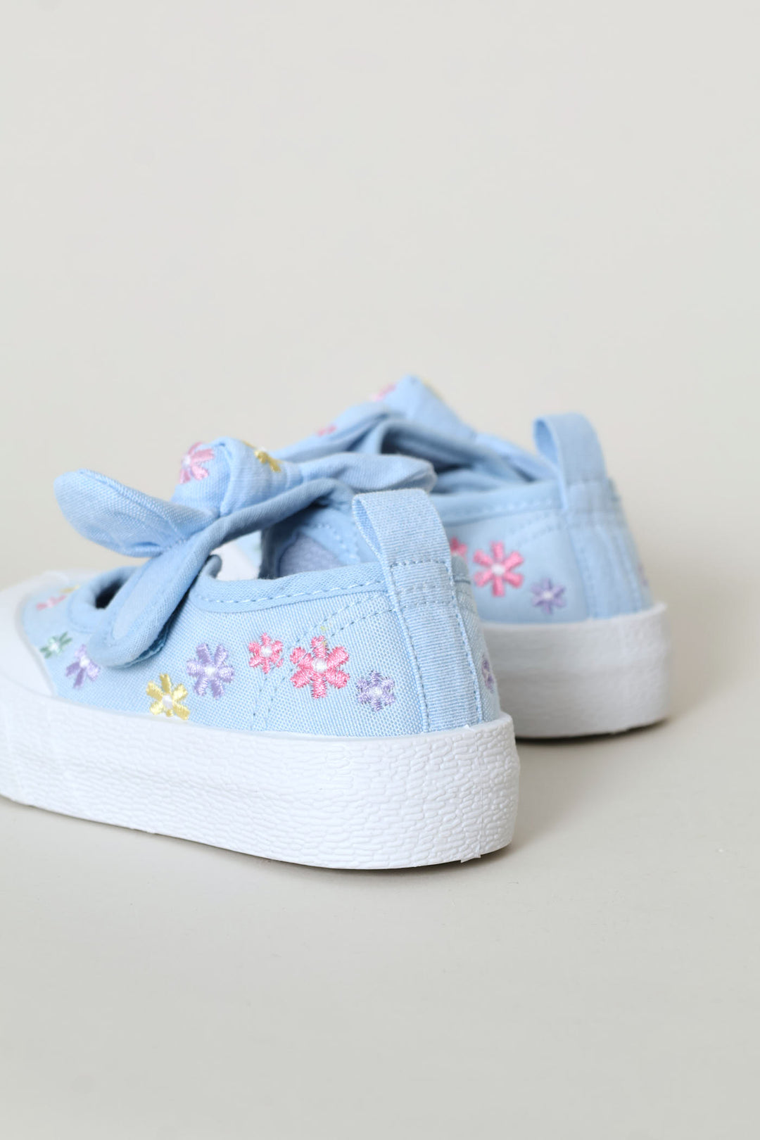 Baby Girls Daisy Embroidered Chambray Sneaker - Blue