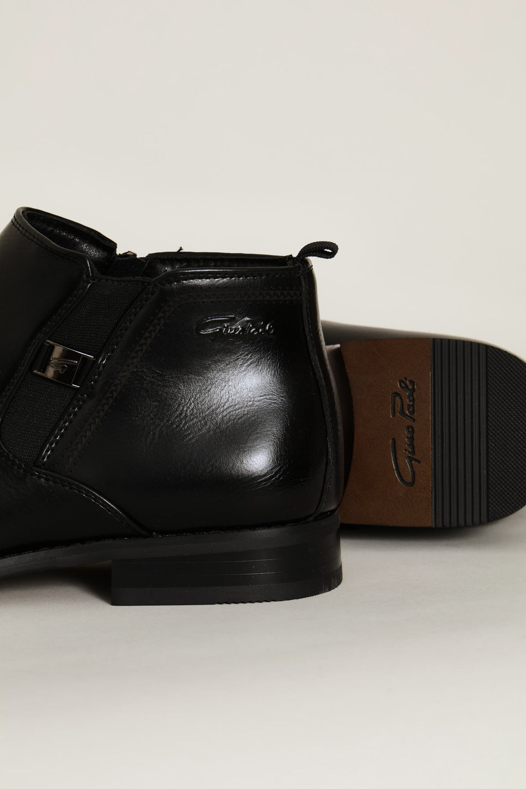 Chelsea Boot With Trim On Gusset - Black