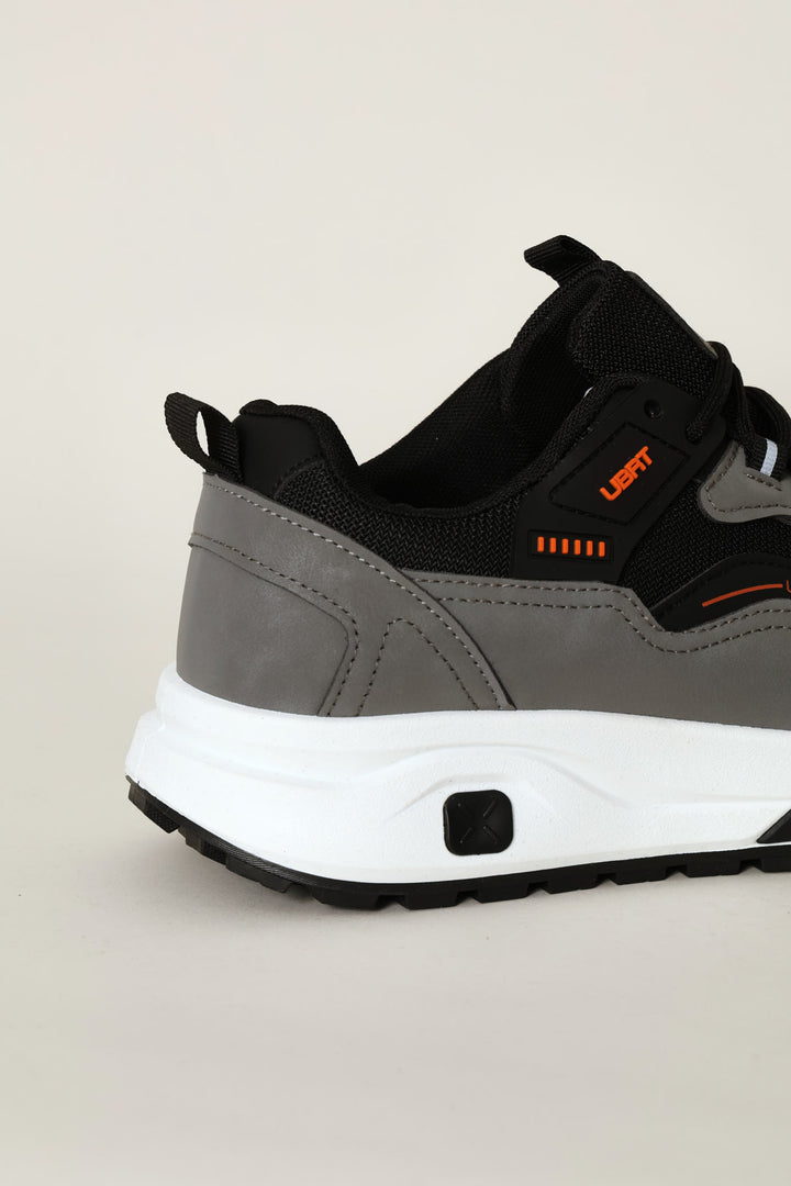 Redo 5 Panelled Retro Trainer - Grey