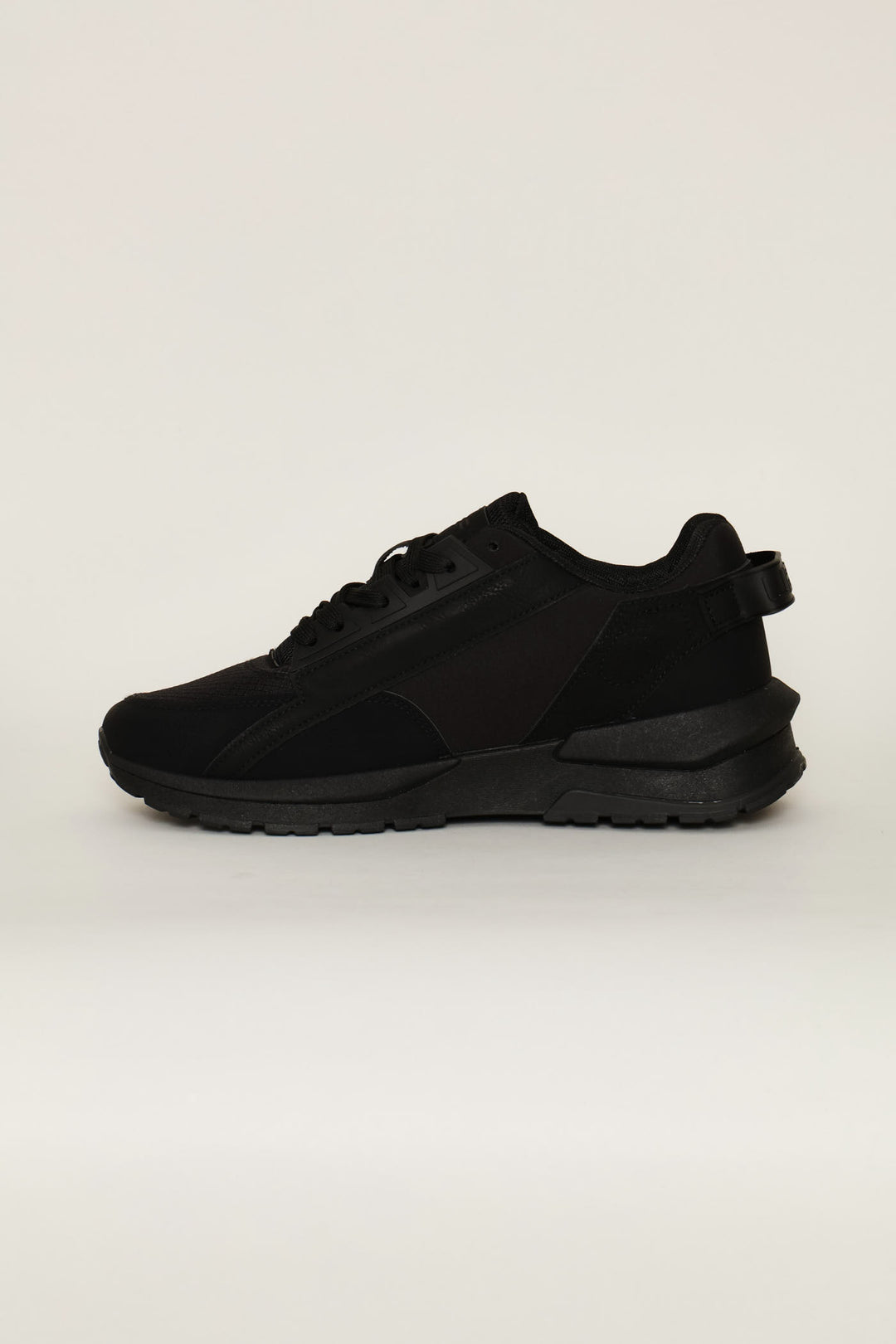 Athene Mono Retro Trainer - Black