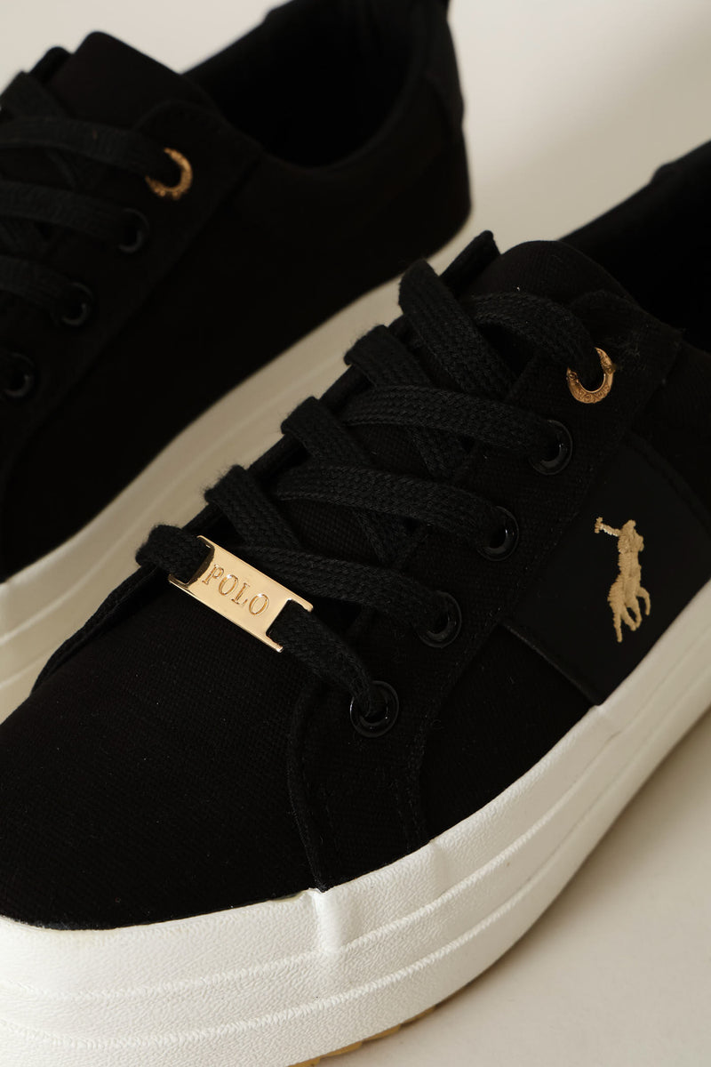 Canvas Sneaker - Black