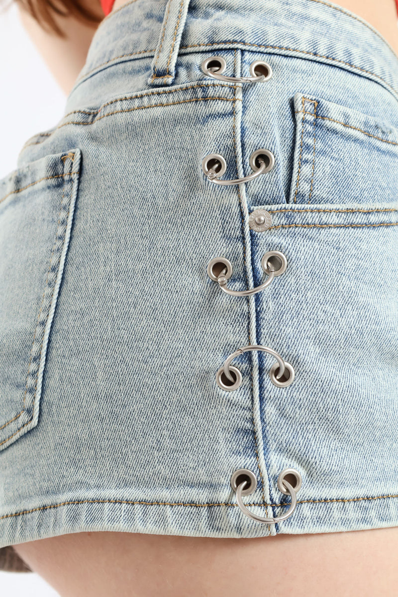 Low Rise Denim Short - Light Wash