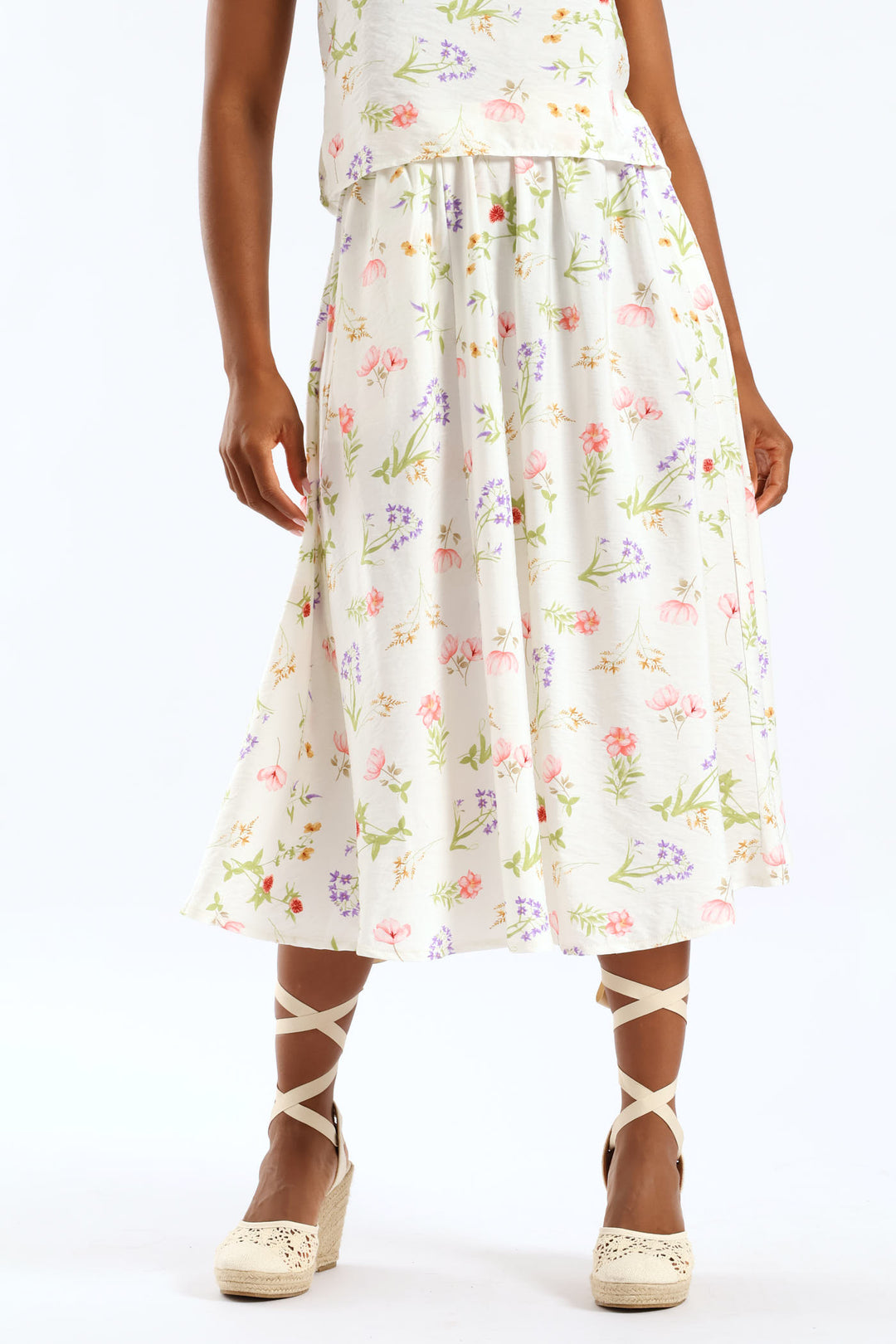 Pull On Elasticated Flare Garden Floral Print Midi Skirt - Cream