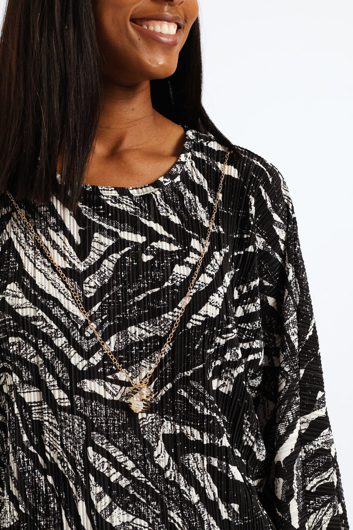 Abstract Plisse Blouse - Black/Cream