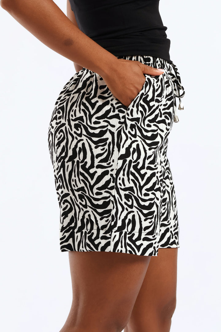 Drawstring Eyelet Crinkle Bermuda Toggle Shorts - Black/Beige