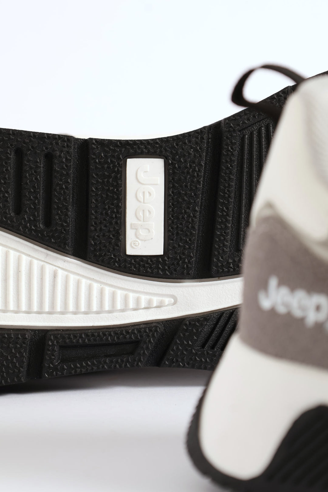 Hurricane Jogger Sneaker - Grey