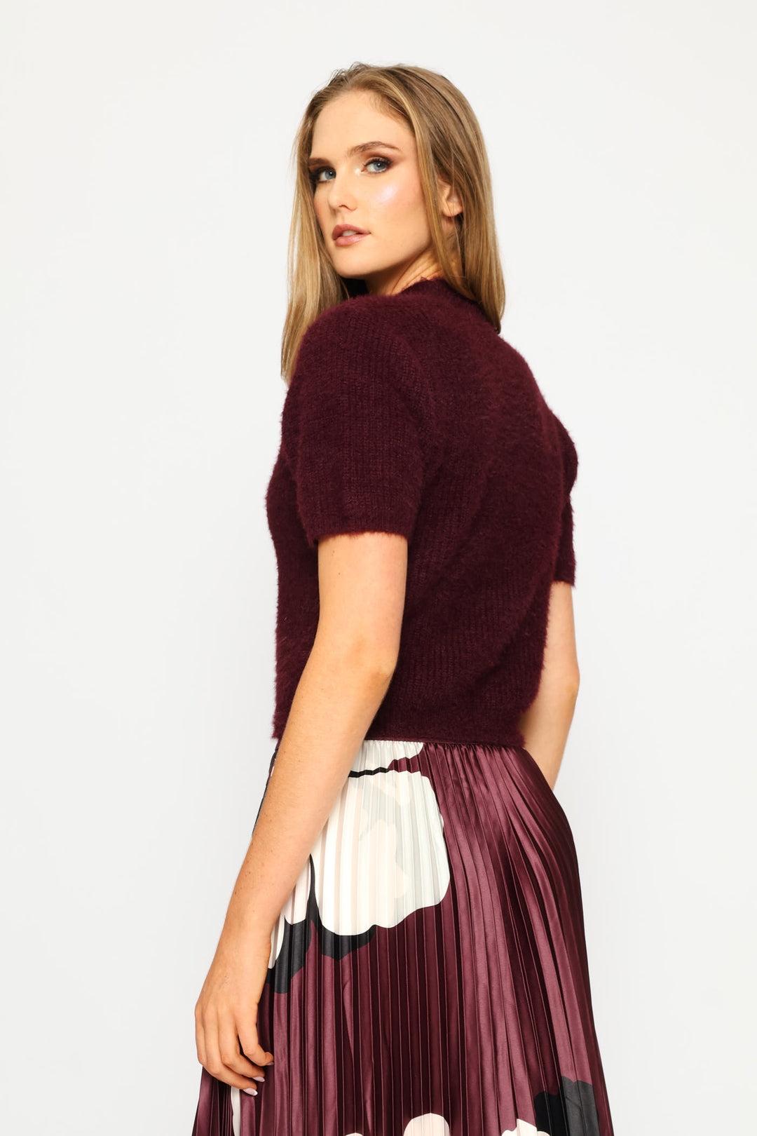 Short Sleeve Fluffy Pullover - Plum