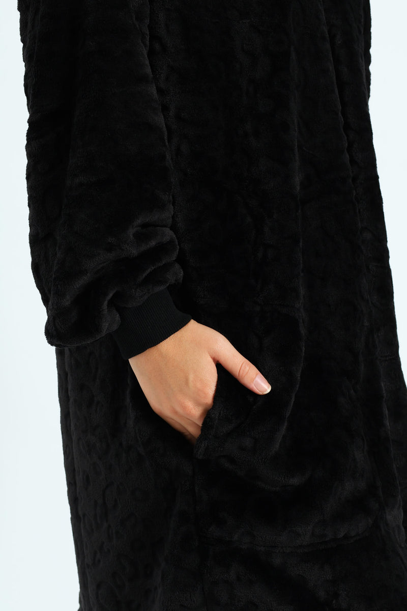 Embossed Animal Print Oversize Snuggie - Black