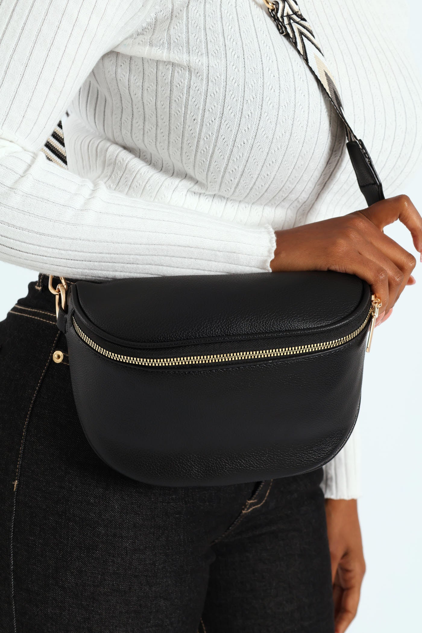 Ladies Gold Zip Moon Bag - Black – Edgars