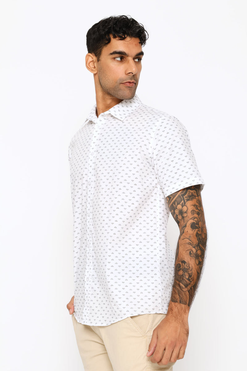 Triangle Print Regular Shirt - White