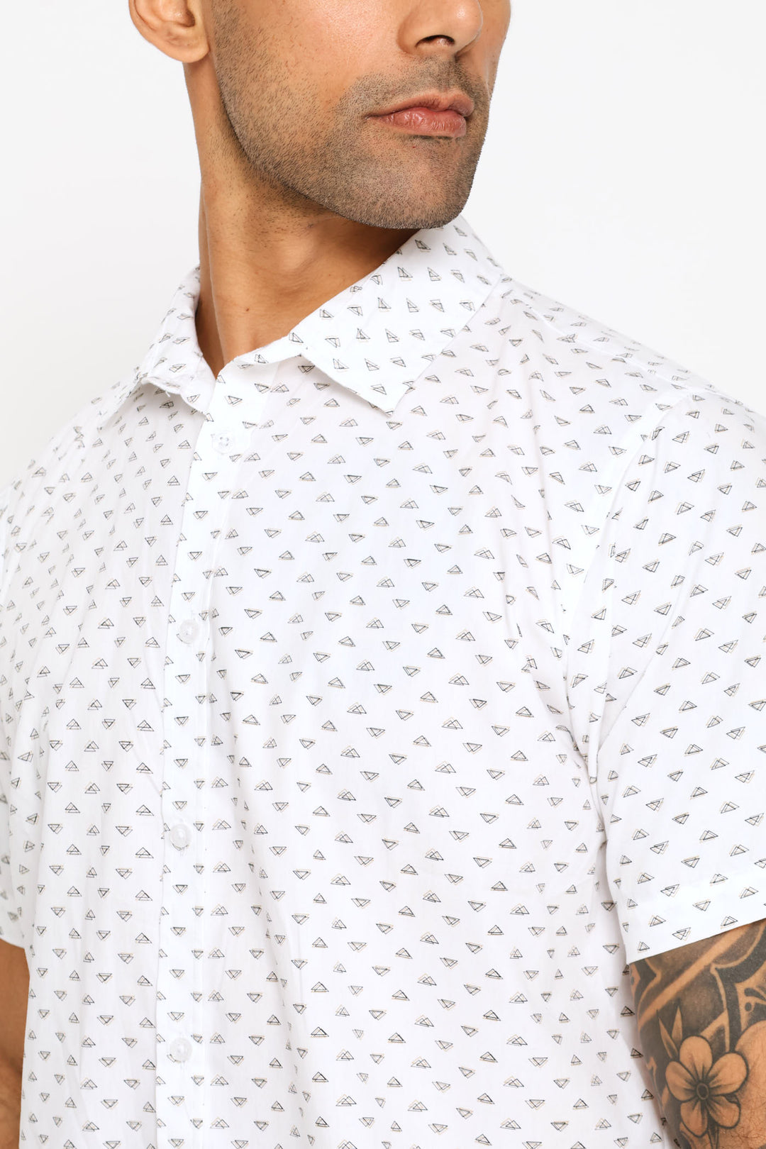 Triangle Print Regular Shirt - White