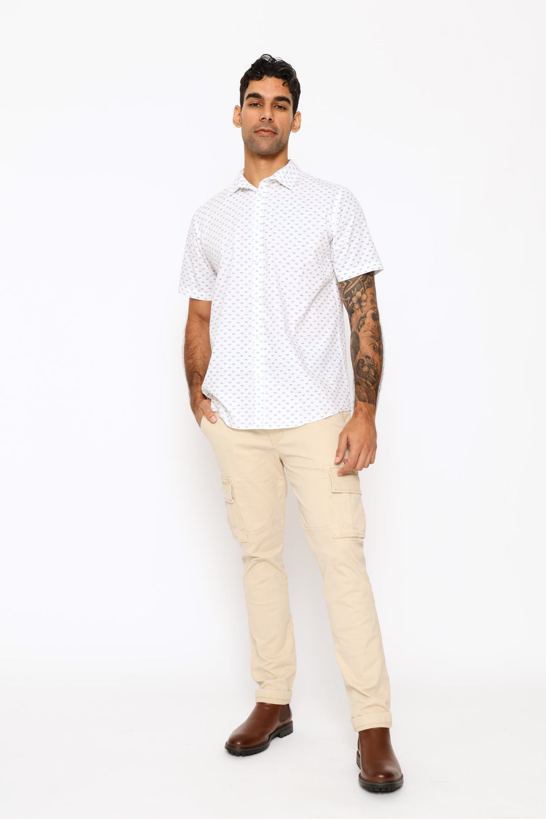 Triangle Print Regular Shirt - White