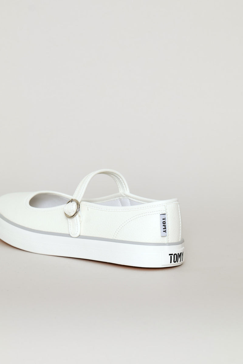 Elisa Pump - White