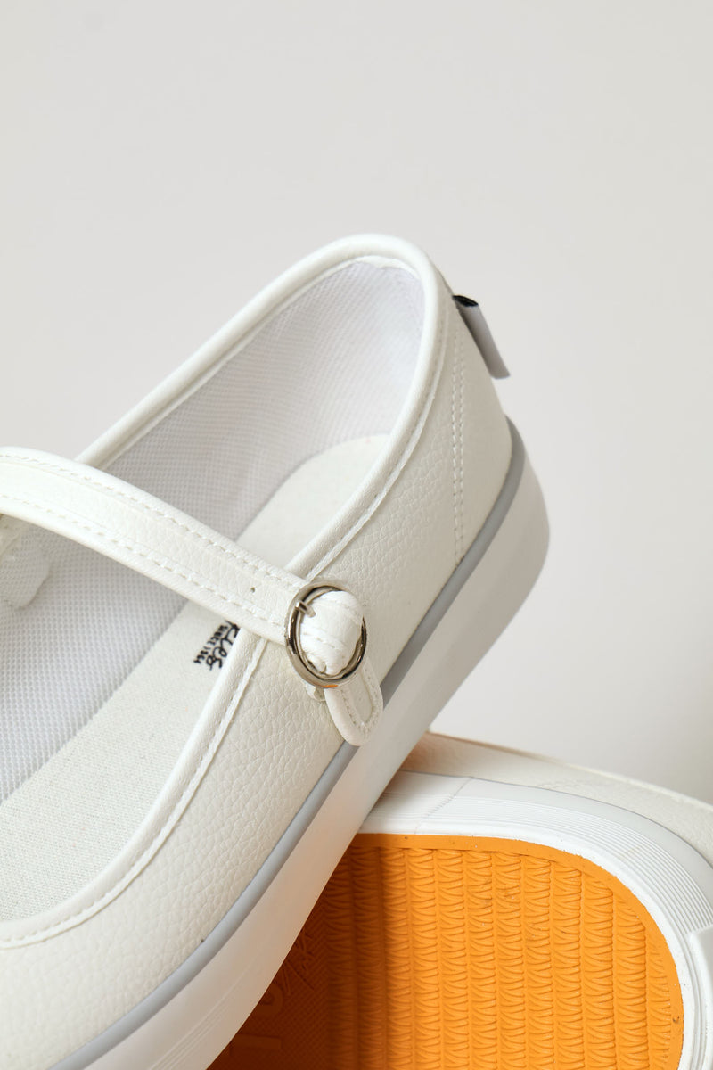 Elisa Pump - White