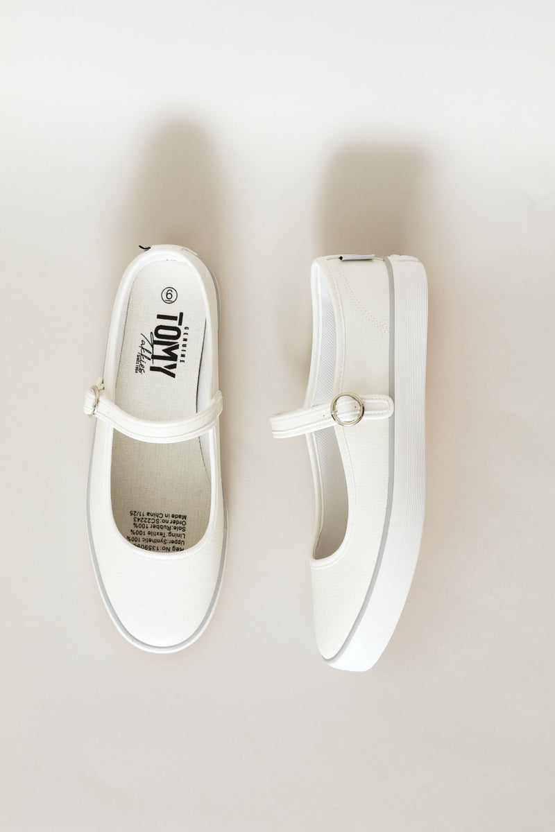Elisa Pump - White