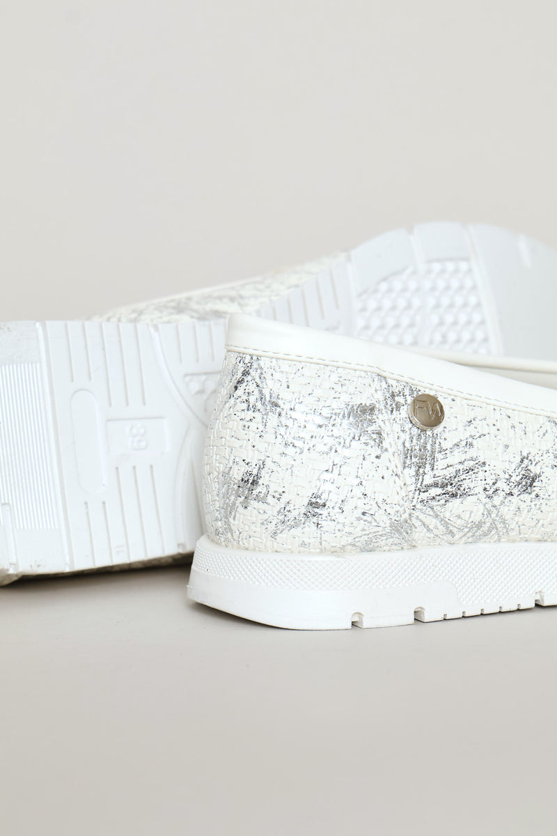 Foil Detail Loafer - White