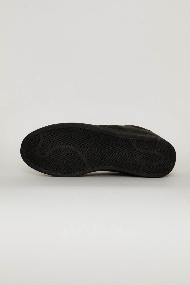 Basic Mono Lace Up Sneaker - Black