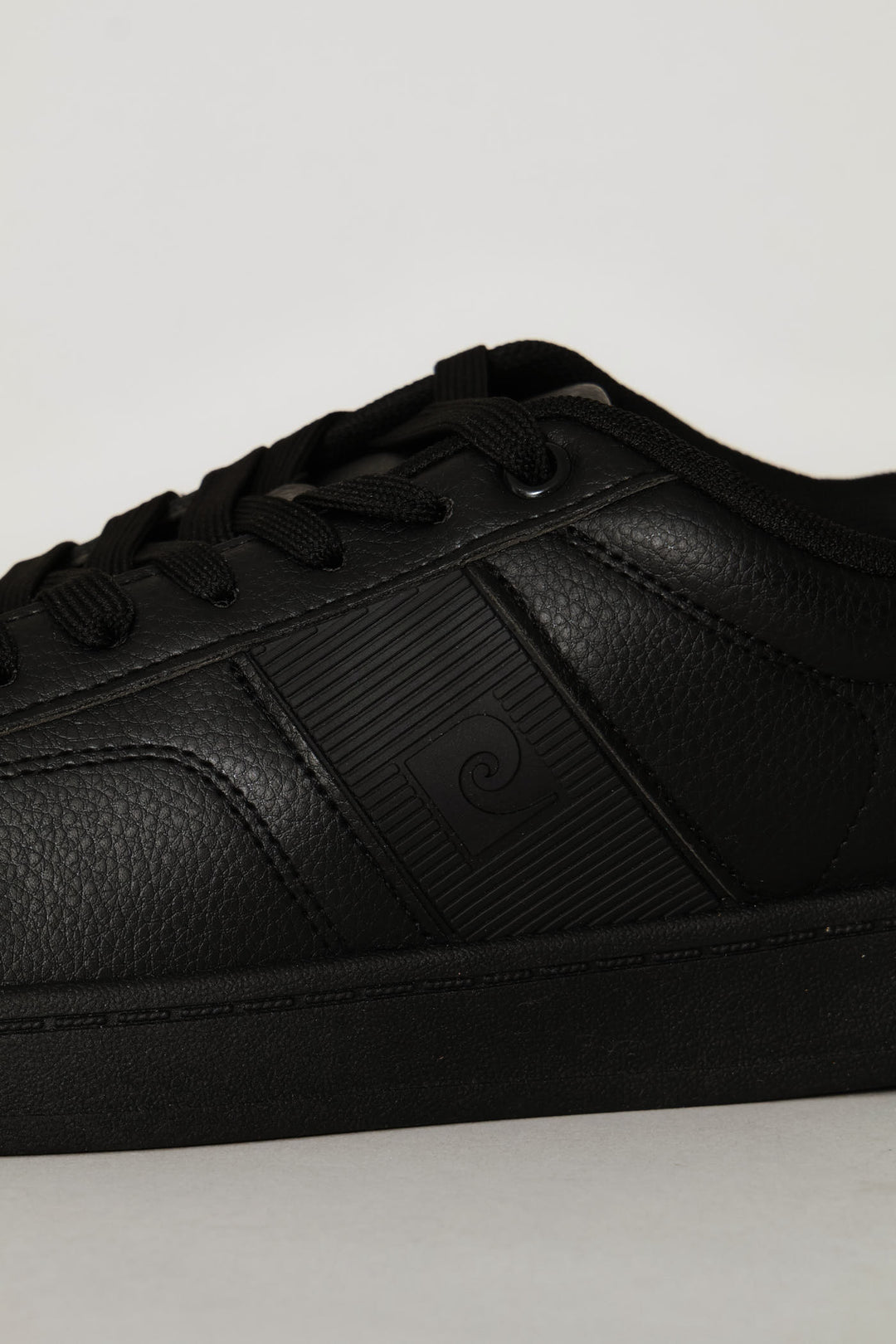 Basic Mono Lace Up Sneaker - Black