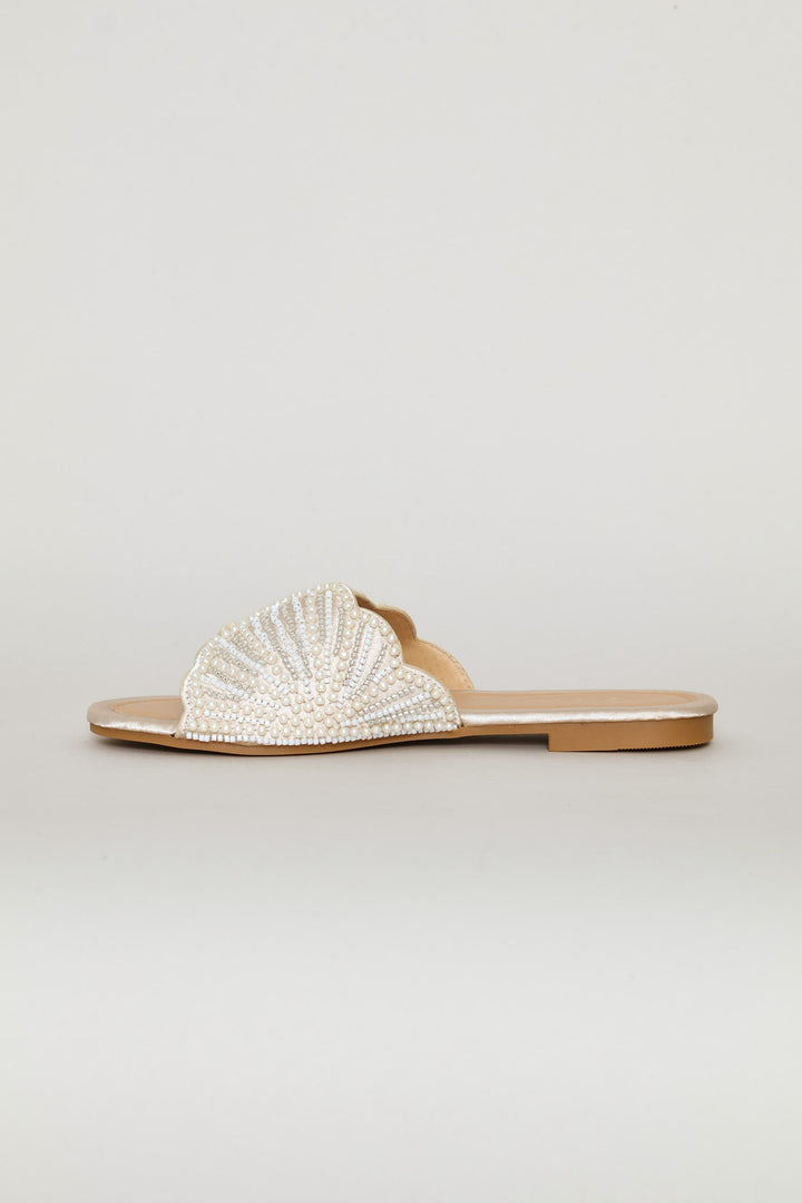 Shell Shaped Pearl Sandal - Champagne