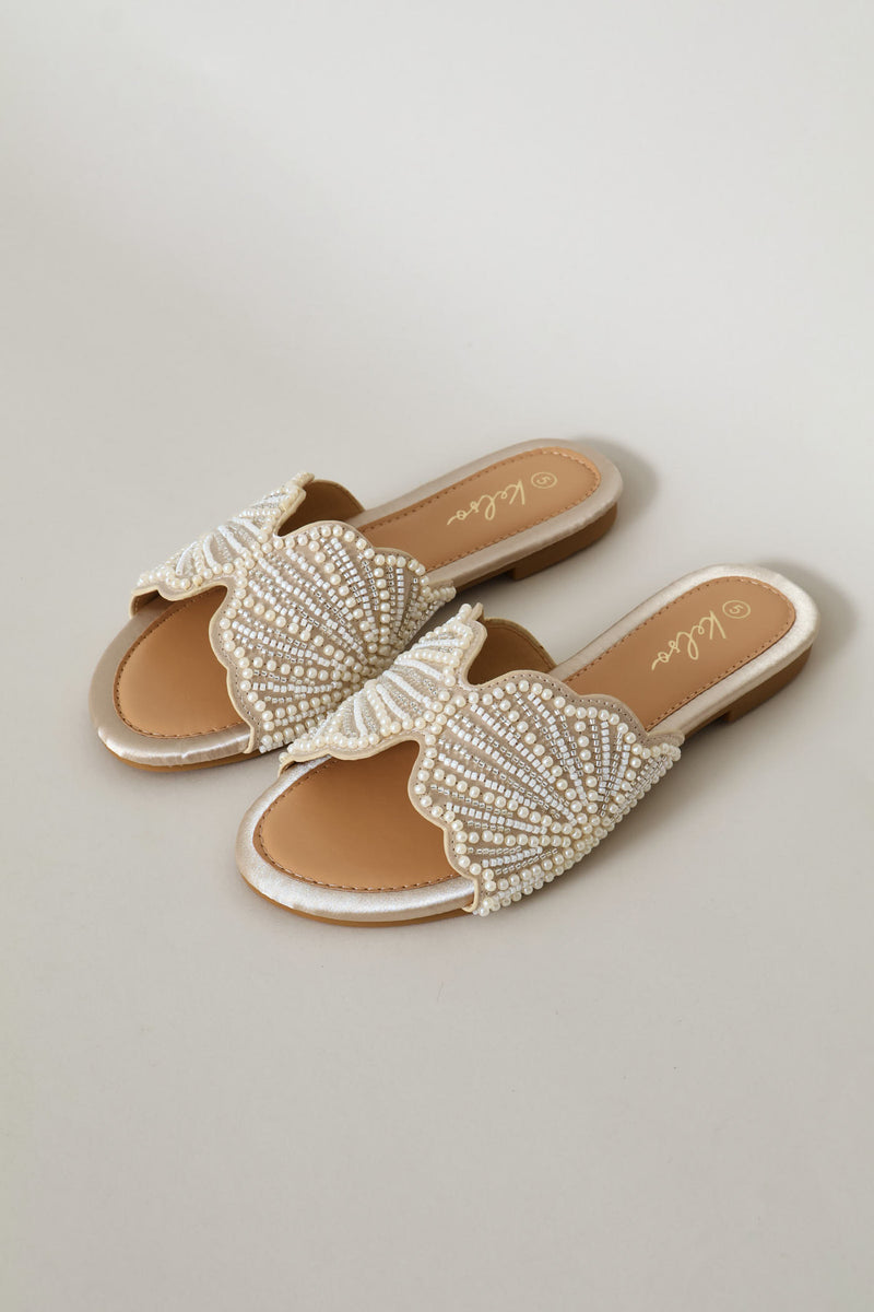 Shell Shaped Pearl Sandal - Champagne