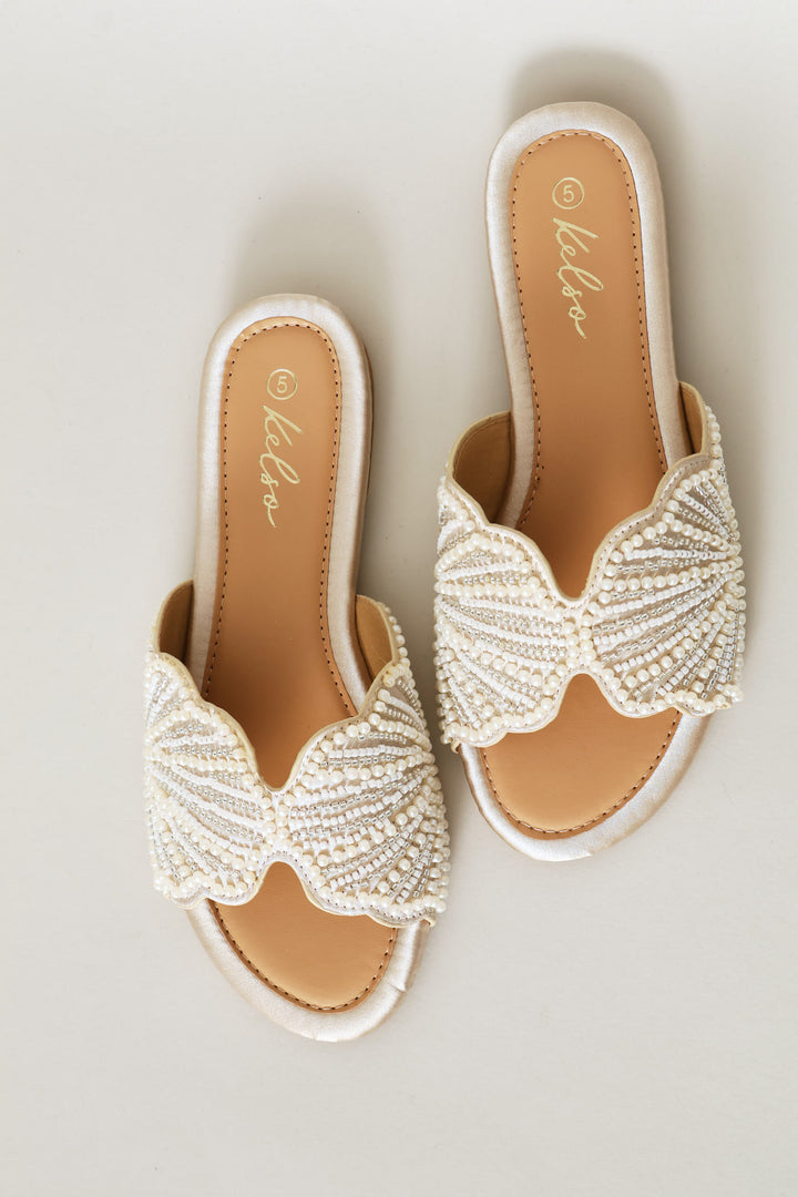 Shell Shaped Pearl Sandal - Champagne