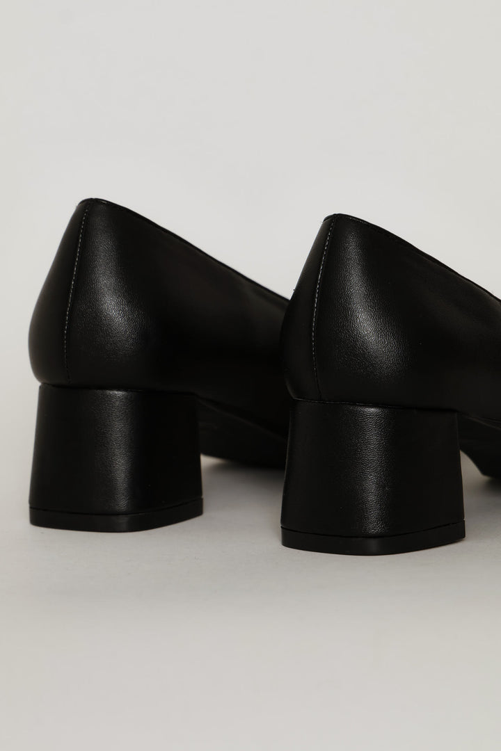 Bow & Metal Trim Square Toe Court Heel - Black
