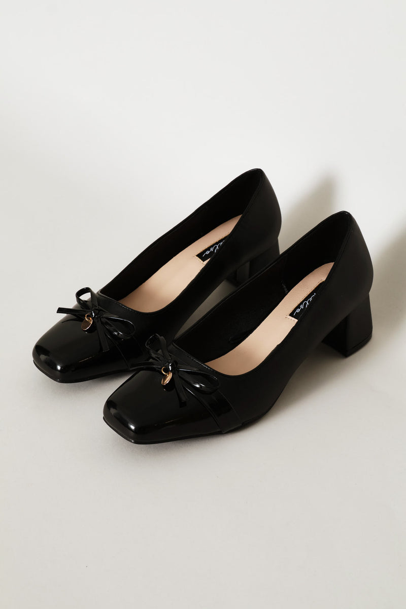 Bow & Metal Trim Square Toe Court Heel - Black