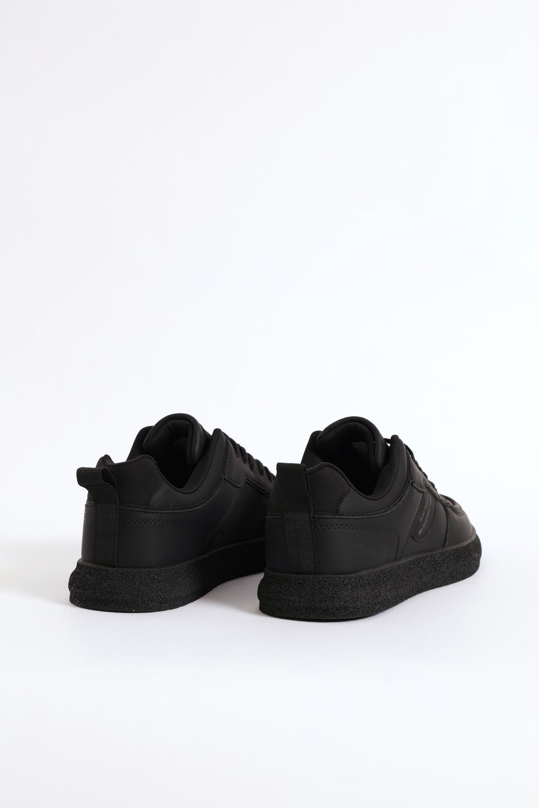 Ambrose Lace Up Sneaker - Black