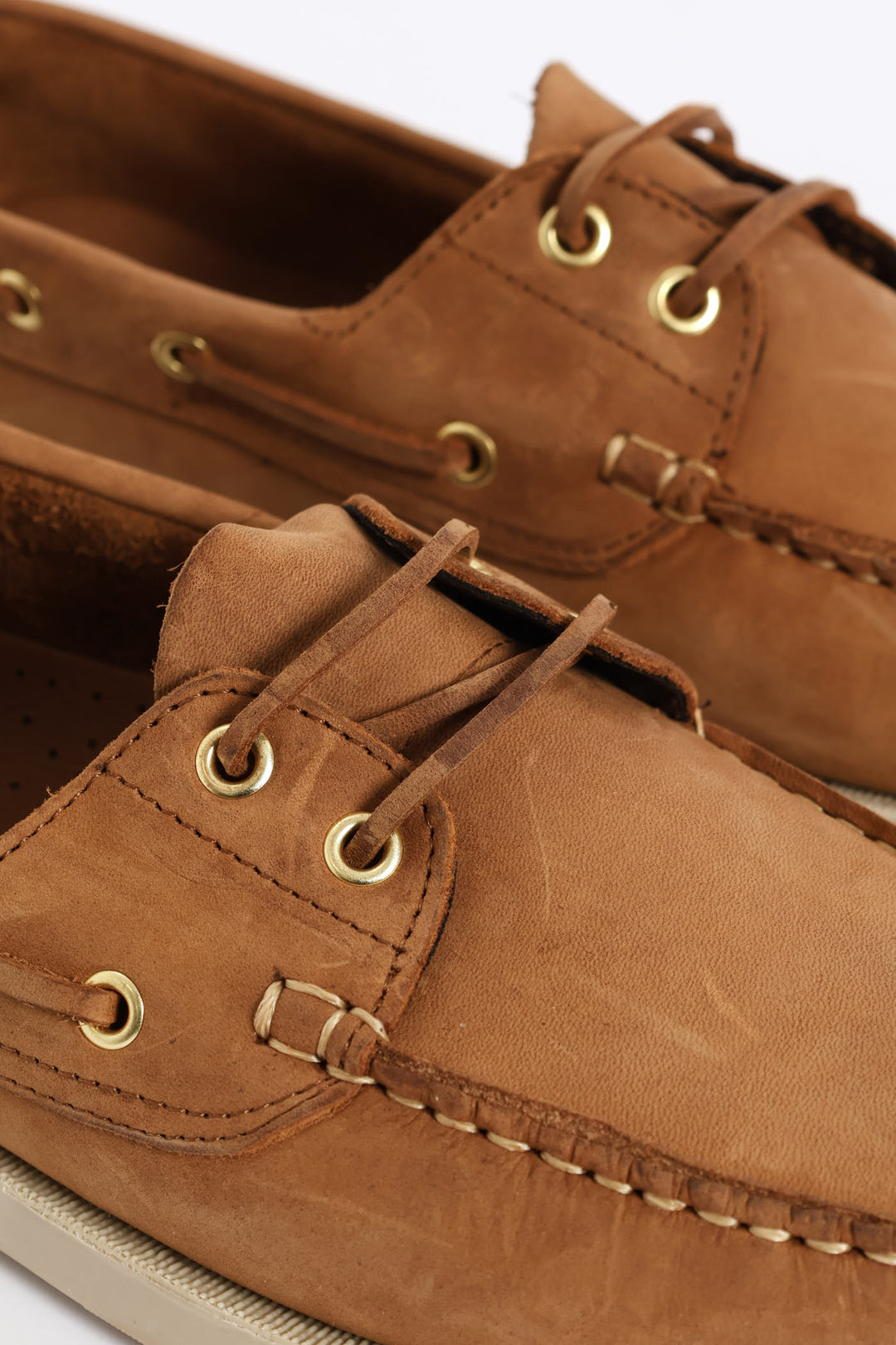 Fashion Lace Up Nubuck Docksider - Tan