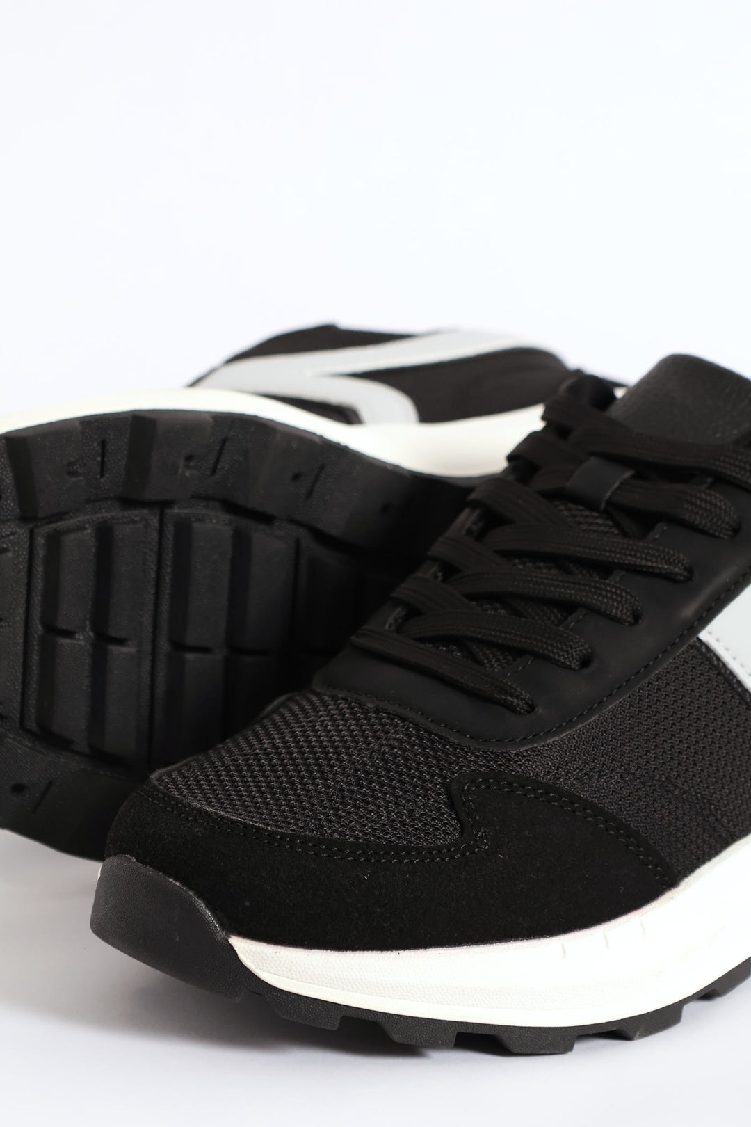 Fashion Retro Lace Up Trainer - Black/Grey