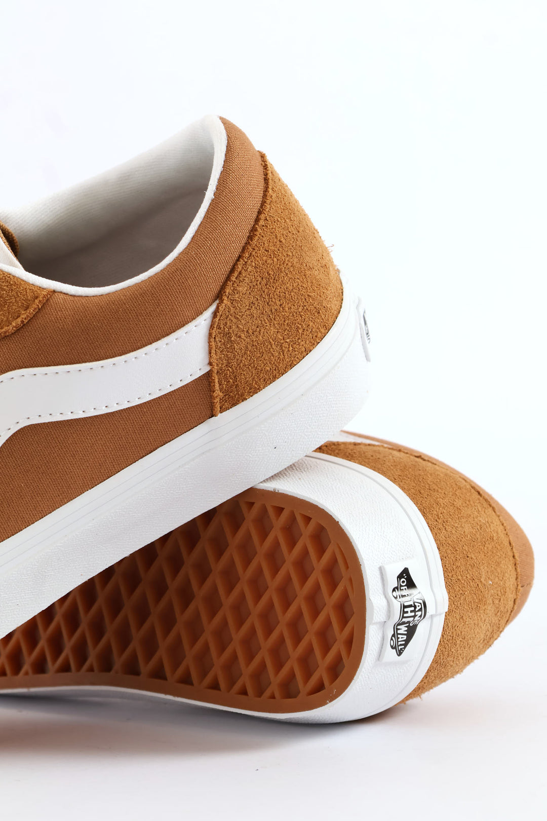 Vero Lace Up Sport Low Sneaker - Tan