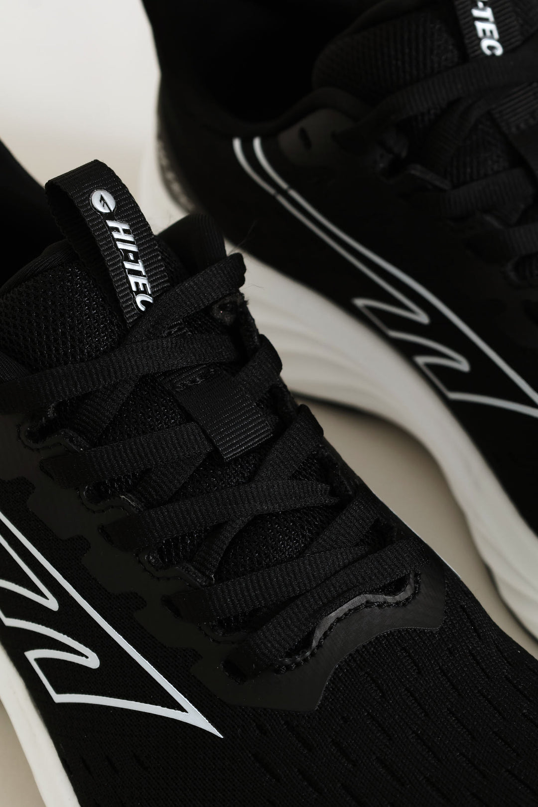 Satalite Sneaker - Black
