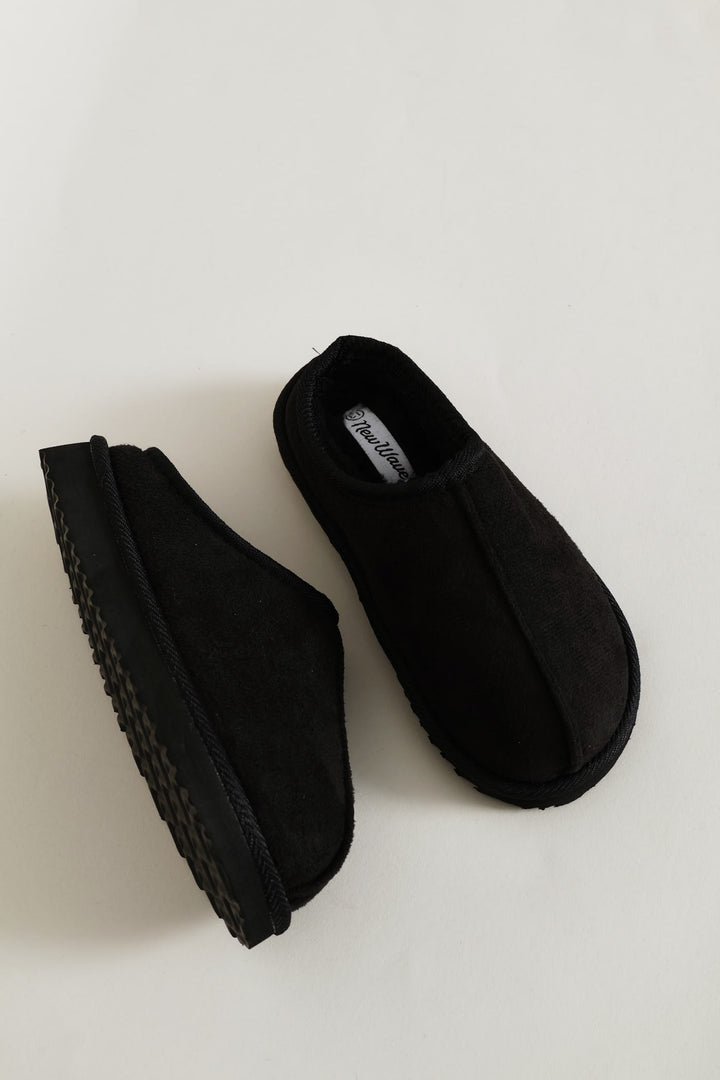 Boys Closed Toe Pushin Slipper - Black