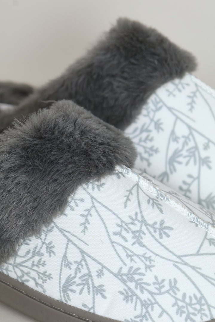 Printed Closed Toe Slipper With Faux Fur Trim - Grey