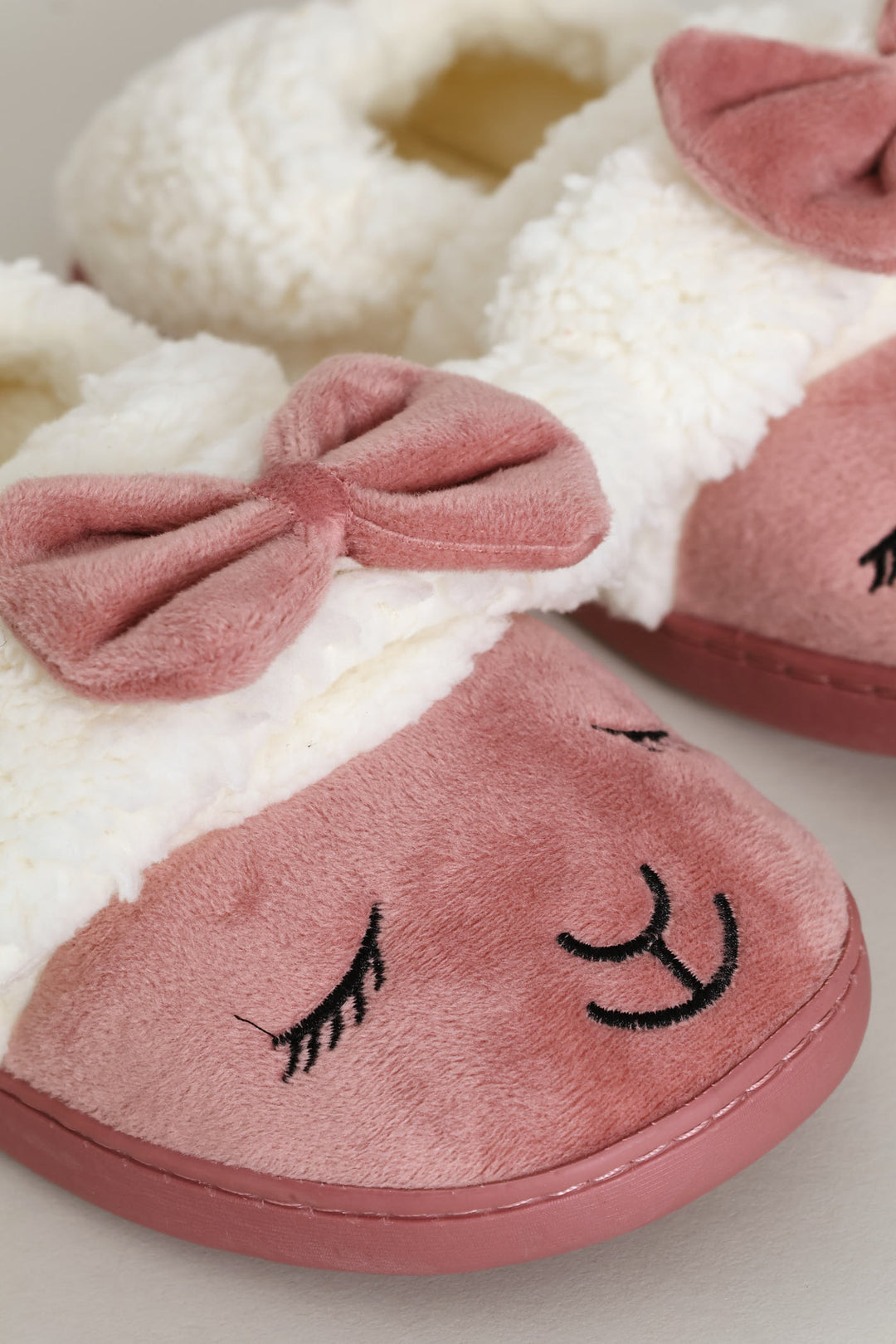 Novelty Sheep Full Closed Slipper - Beige/Pink