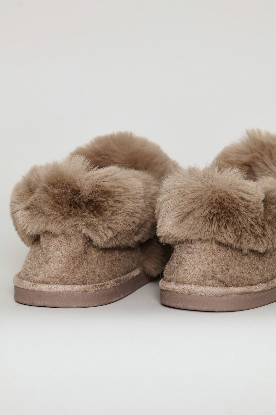 Full Closed Faux Fur Slipper - Taupe