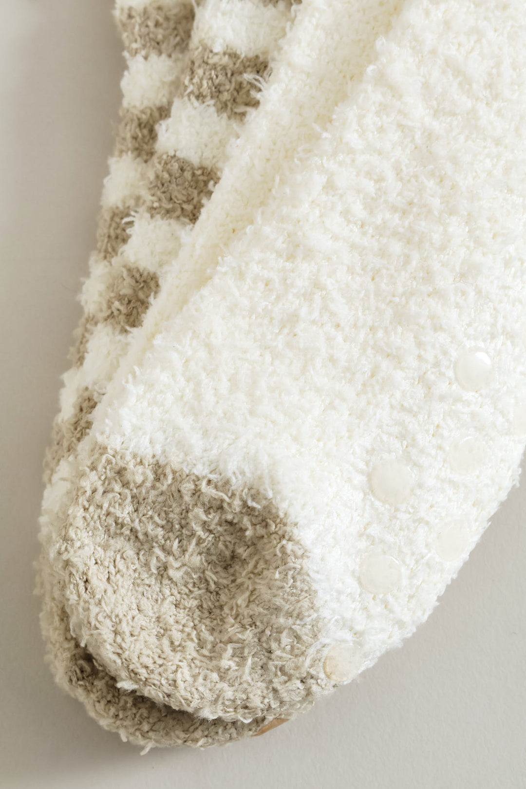 2 Pack Cable Knit Cosy Socks - White/Beige
