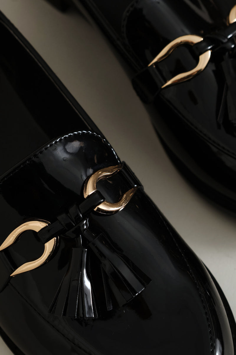Trim And Tassle Detail Loafer - Black