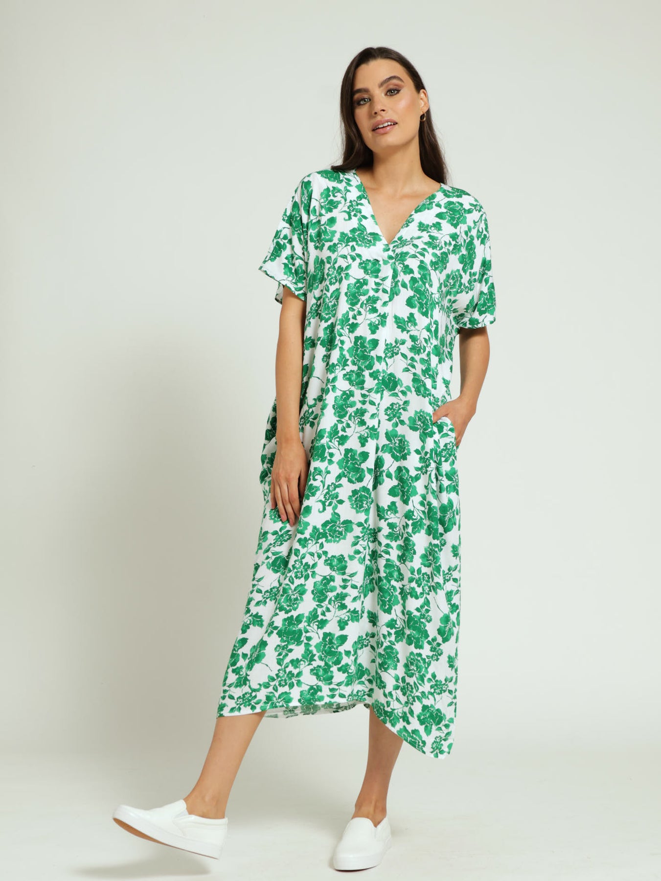VNeck Kaftan Pleated Front Midaxi Dress White/Green Edgars