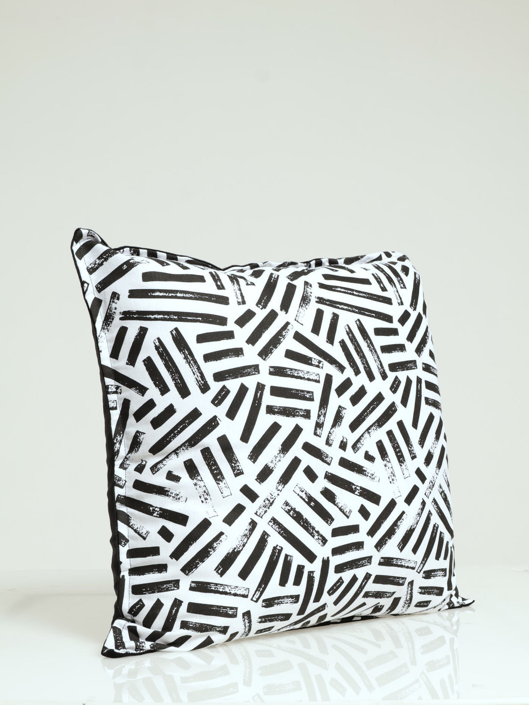 Cross Hatch Scatter Cushion - Black