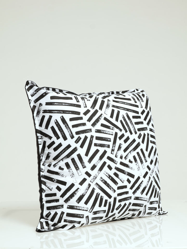 Cross Hatch Scatter Cushion - Black