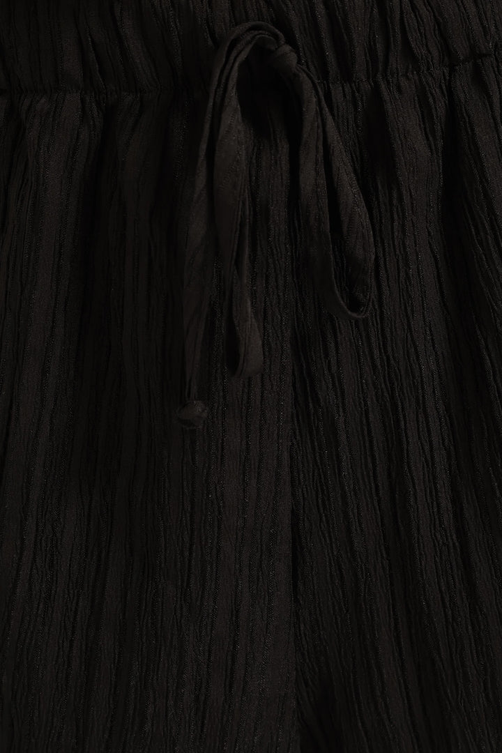 Girls Tyla Textured Knit Short - Black