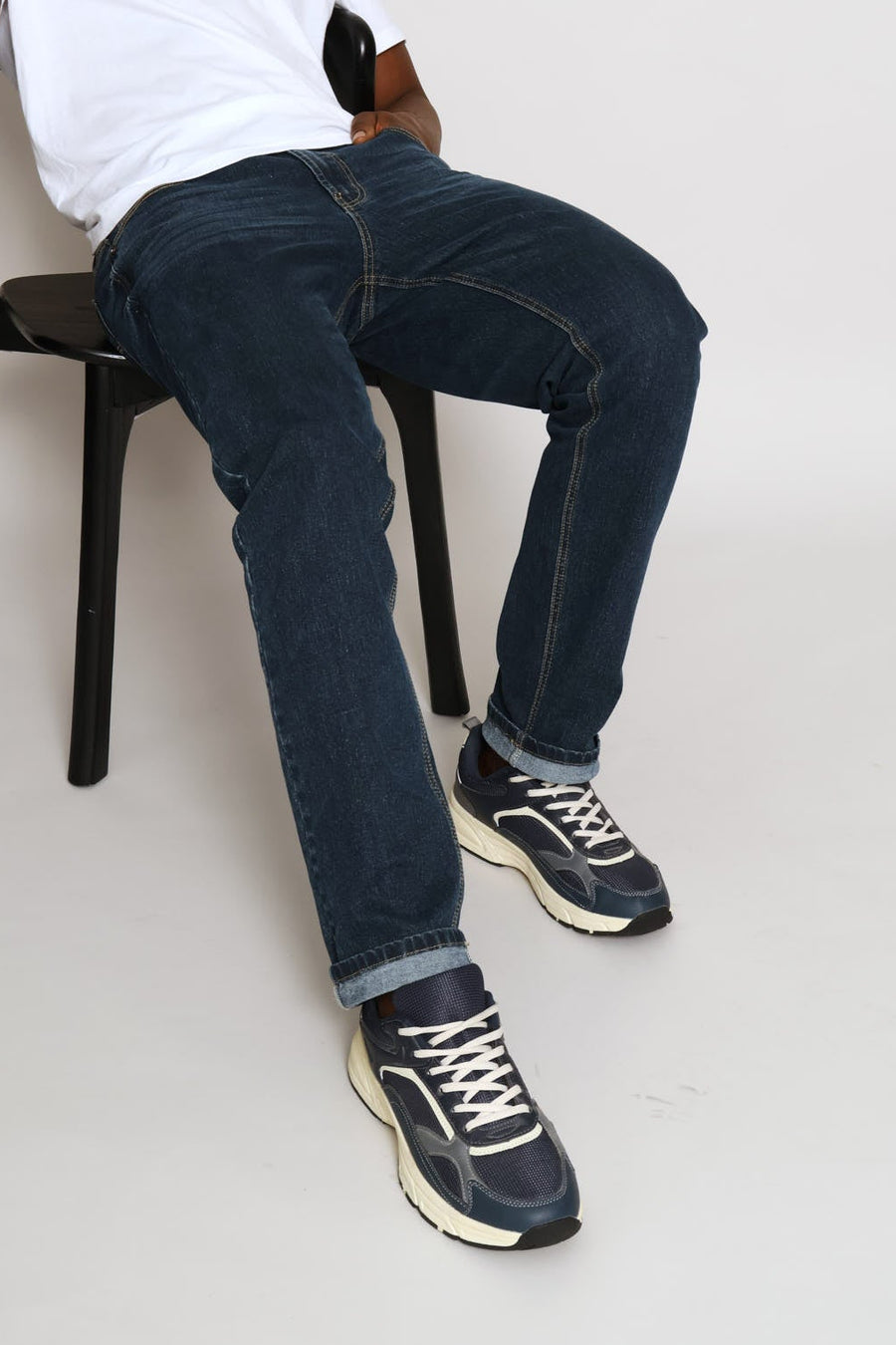 Slim Leg